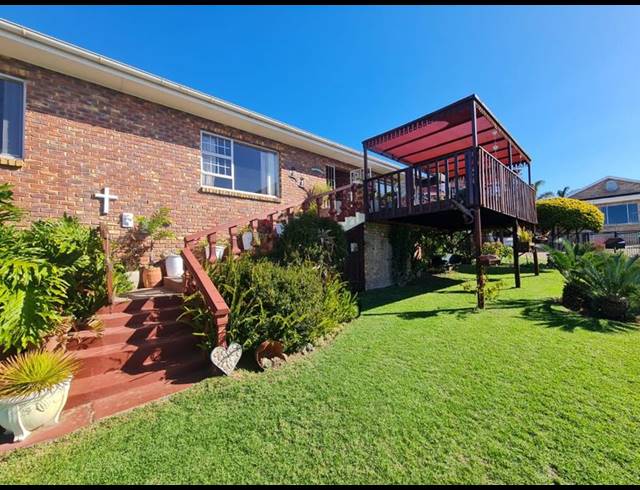 4 BEDROOM HOUSE FOR SALE IN WAVECREST